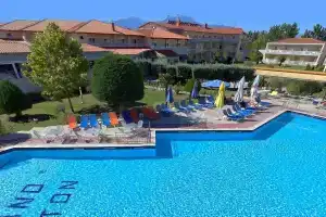 Grand Platon Hotel, Olympiaki Akti