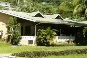 Beau Vallon Bungalows, Beau Vallon
