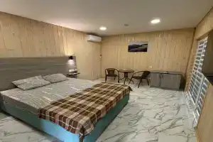 Chayka Tourist base, Shirokaya Balka