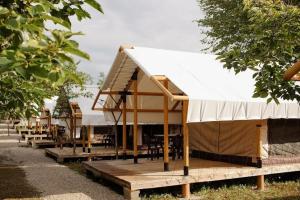 "Bambora" Glamping, Gudauta