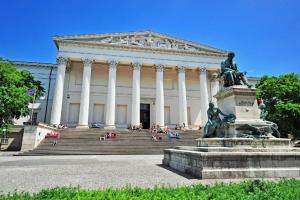 Budapest Museum Central, Budapest