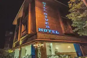 Hill River Hotel, Agva