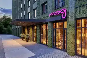 Moxy Cologne Muelheim, a Marriott Hotel, Koln