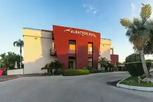 Albatros Hotel, Syracuse