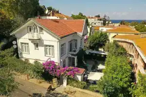 Serguzest Otel, Buyukada