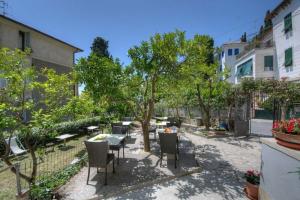Rione San Carlo Hotel, Finale Ligure