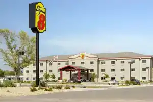 Super 8 Topeka at Forbes Landing, Topeka