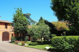 Giardino 34, Forli