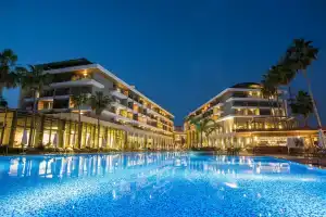 Acanthus Cennet Barut Collection - Ultra All Inclusive, Side