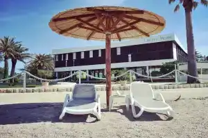Liberty Plaza, Novaglia
