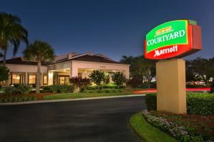 Courtyard by Marriott Fort Myers Cape Coral Hotel, Fort Myers