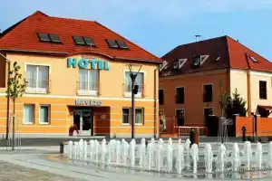 Hotel Viktória, Sarvar