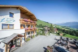 Almhotel Lenz, Valdaora