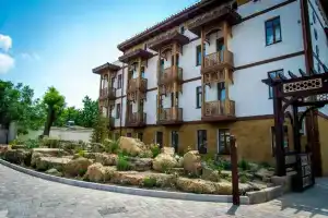 Dzheval Hotel, Yevpatoriya