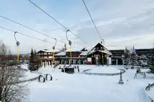 Park Volen Hotel, Yakhroma