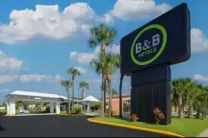 B&B Hotel Orlando International Drive Near Universal - Newly Renovated!, Orlando