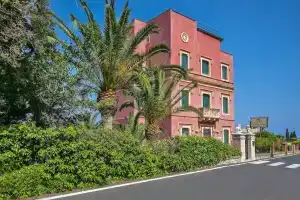 Hotel La Pensione Svizzera, Taormina