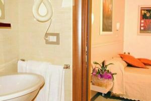 Hotel Centrale, Syracuse