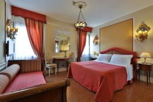 Hotel Arlecchino, Venice
