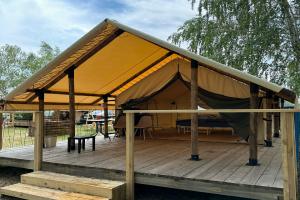 Yunost Camping, Shumikha
