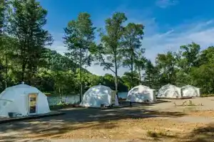 Glamping Park Hotel, Amursk