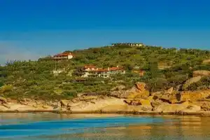 Thalassokipos, Vourvourou