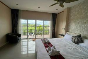 4 Palms Resort Hotel, Ban Bang Sare