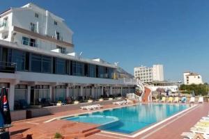 Manolya Hotel