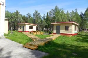 Uyut Tourist base, Verkhnetulomskiy