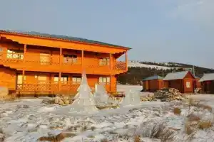Hadarta Tourist base, Kurma