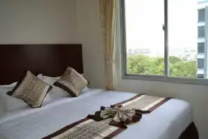 Hotel Broadway Yangon, Yangon