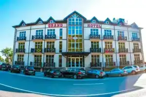 Riviera Grand Hotel, Lermontovo