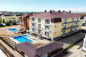 Fratelli Hotel, Novofedorivka