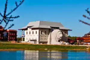 Sri Lanka Hotel ETHNOMIR, Petrovo