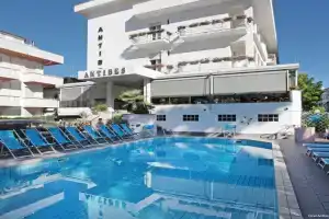 Hotel Antibes, Riccione