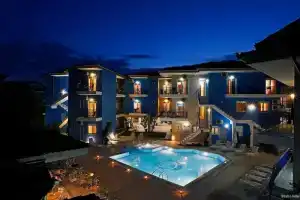 Stratos Hotel, Afitos