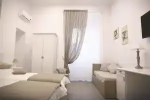 B&B La Baia Di Partenope, Naples
