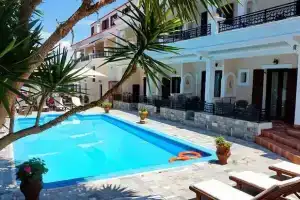 Dionysos Hotel, Skala