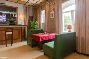 Kornilov Hotel, Pokrov