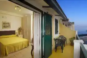 Casa Famiani Bed & Breakfast, Letojanni