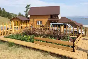 Rodnyie Berega Hotel, Sarma