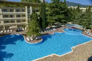 Health Resort Slavutich, Alushta