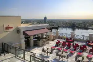 Ramada Plaza by Wyndham Orlando Resort & Suites Intl Drive, Orlando