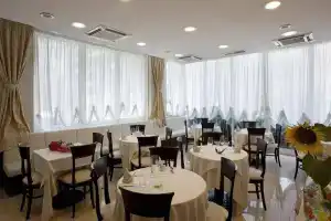 Hotel Ghirlandina, Rimini