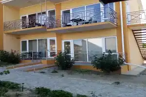 Kaskad Apartments, Myndalne