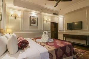 The Astor, Kolkata