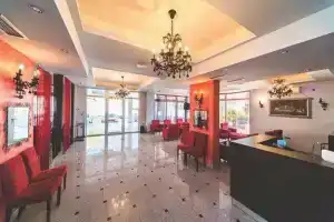 Guest House West Gate, Sutomore