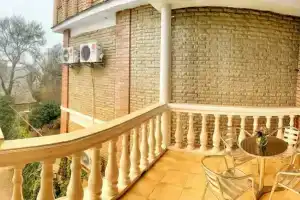 U Zhasmin Hotel
