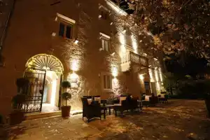 Palazzo Radomiri, Kotor