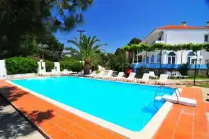 Artemis, Skala Prinou